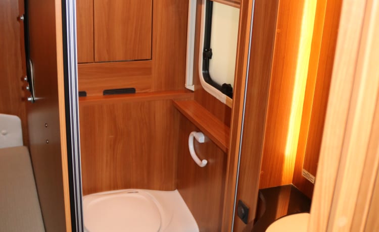 Con un buon feeling in vacanza con questo completo Dethleff Camper