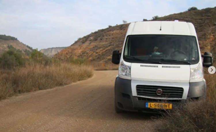 Boomer – 2-Persoons Fiat campervan uit 2013