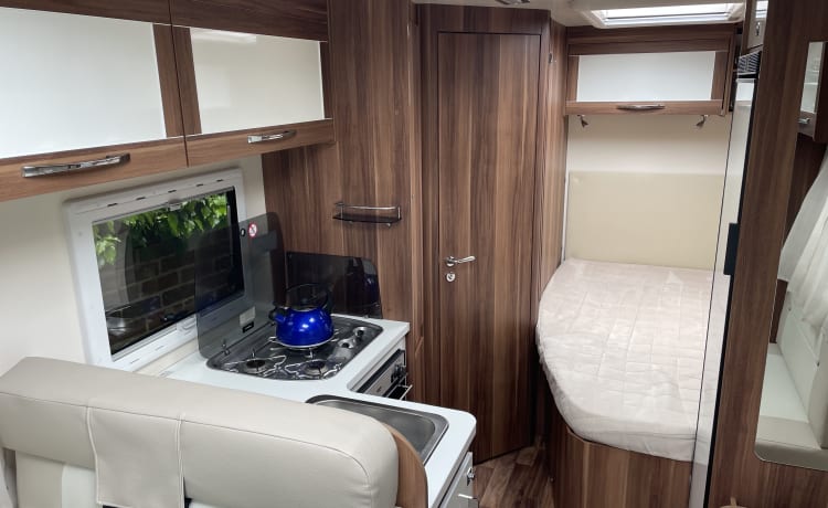 Fantastic 4 Berth Motorhome