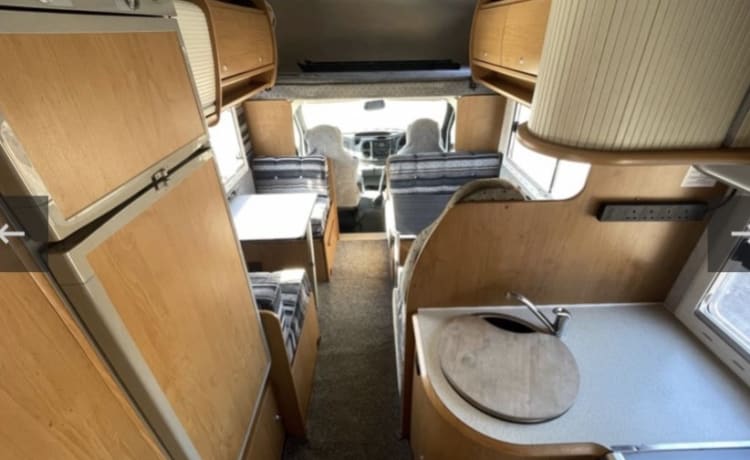 6 berth Ford semi-integrated from 2005