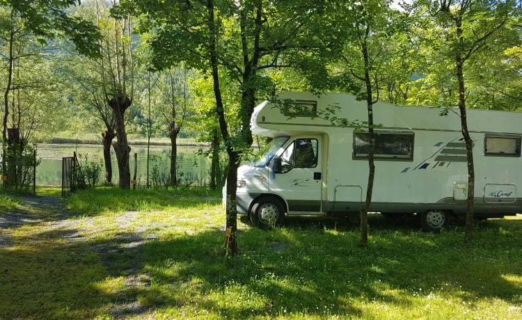 Camping-car familial spacieux et charmant pour 6 personnes