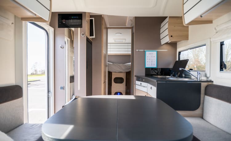 Camper Bobby – Luxury on wheels - Challenger 4P FULLY EQUIPPED ! Ready to go !