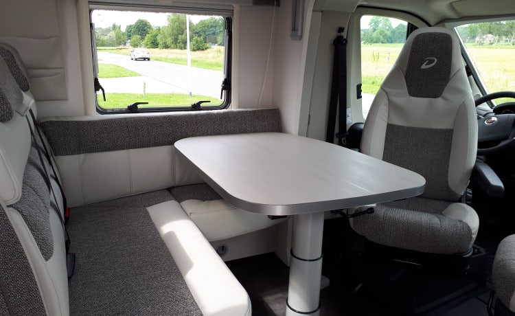 Trend 7057EB 3 – Dethleffs camper voor 2 t/m 4 personen