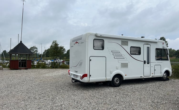 Hymer B578 confortable 4 personnes