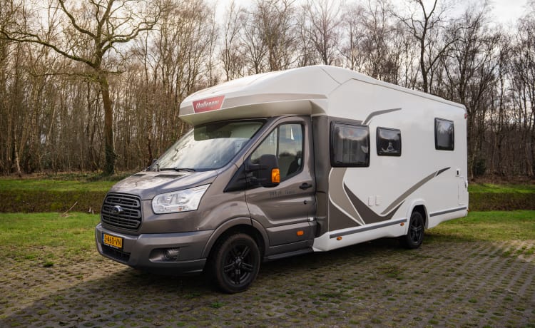 Luxe  4p camper – 4p Ford semi-integrated uit 2015