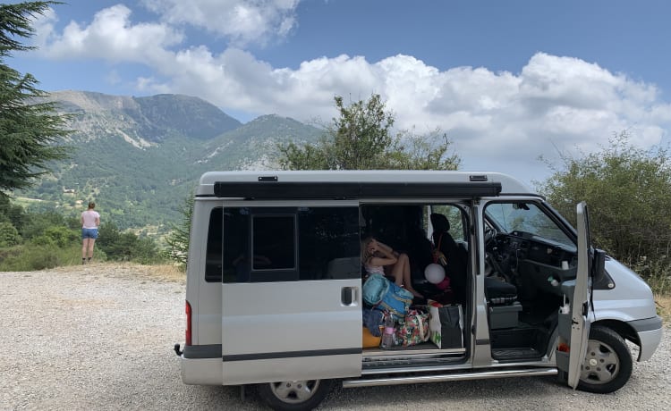 Camping-car à toit ouvrant Ford Nugget