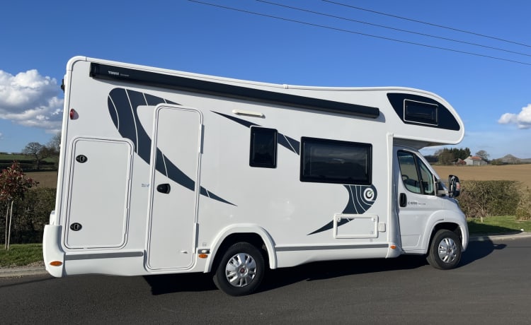 Brand New - Motorhome to Hire - 7 belts 7 berth Chausson 2024