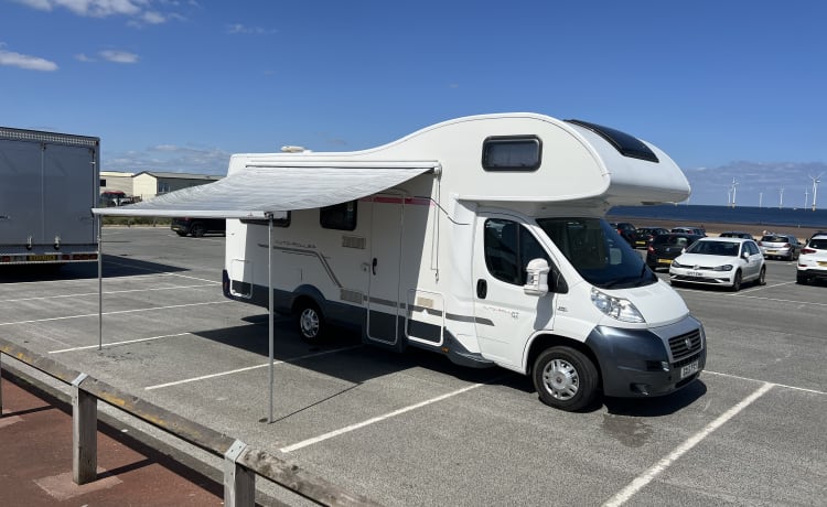 Marlene – 6 Berth Fiat Roller Team 746