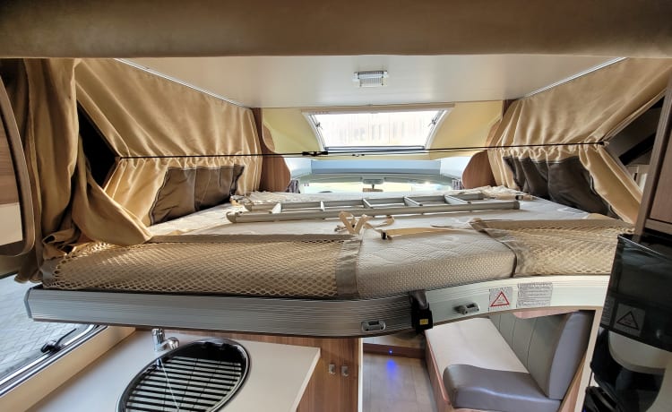 4 person Chausson Titanium (semi-integrated from 2014)