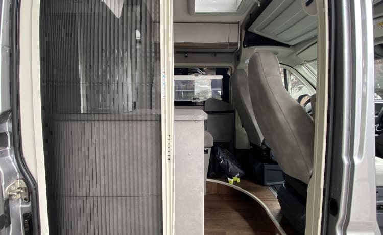 Pössl Summit Shine 540 campervan uit 2022 voor 2 personen