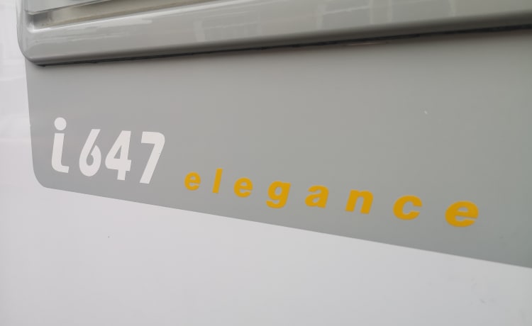 Camper intégral spacieux Bürstner Elegance 647I