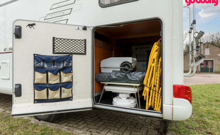 Liedje – Hymer Exsis-i con 2x AIRCO