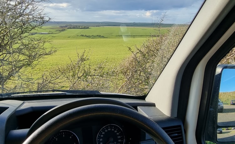 Chad – VW Campervan mit 4 Schlafplätzen - ideal für eine kleine Familie oder ein Paar