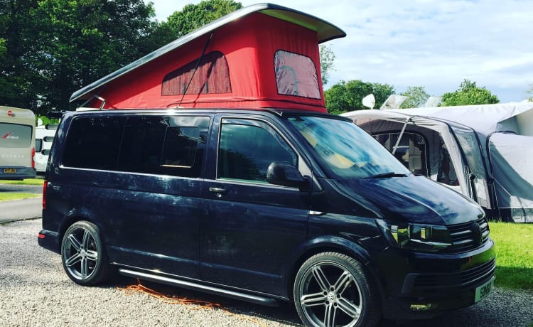 Black Beauty – Black beauty, our Vw T6 top of the range transporter 