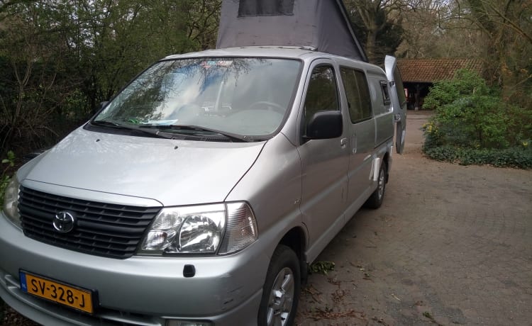 Offroad four wheel drive camper