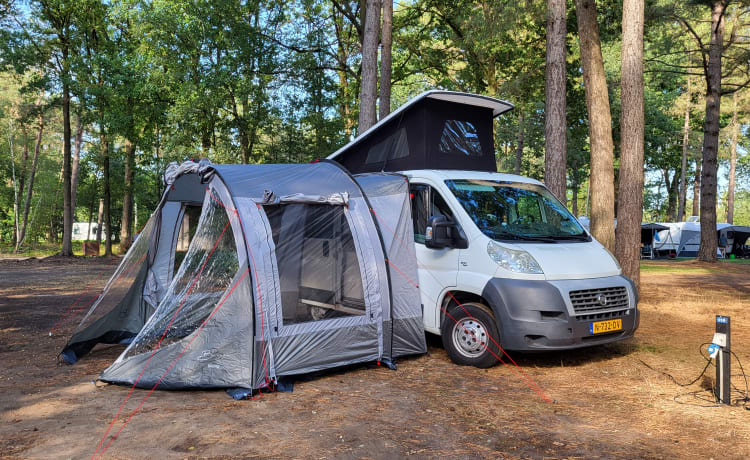 Q-bus – Camping-car compact et complet