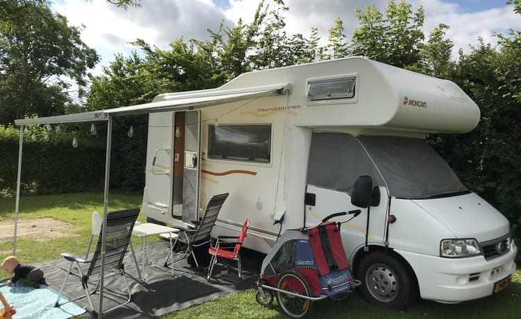 Visma Voiture – Gezellige camper met stapelbed