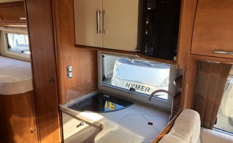 Luxury! 5 person Carthago Tourer integral camper