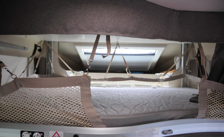 Cocoon – Ruime Benimar voor 5 personen uit 2019