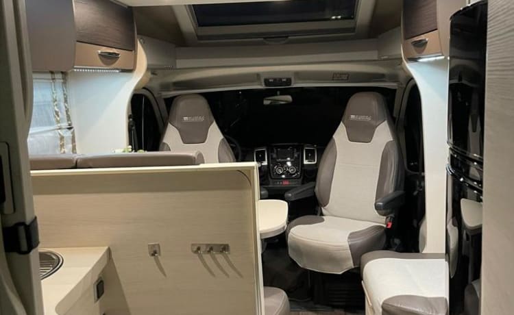 LUXE VAKANTIE CAMPER FIAT CHAUSSON