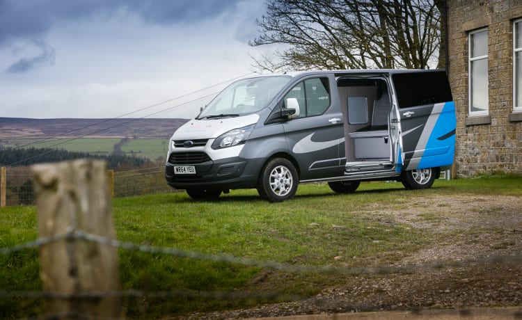 Jack  – 2-persoons Ford campervan uit 2014