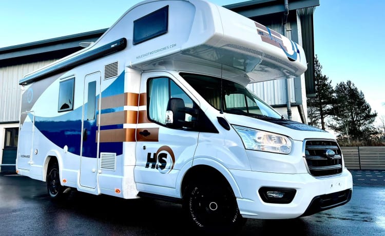 Connor the Commander – New 2024 large motorhome