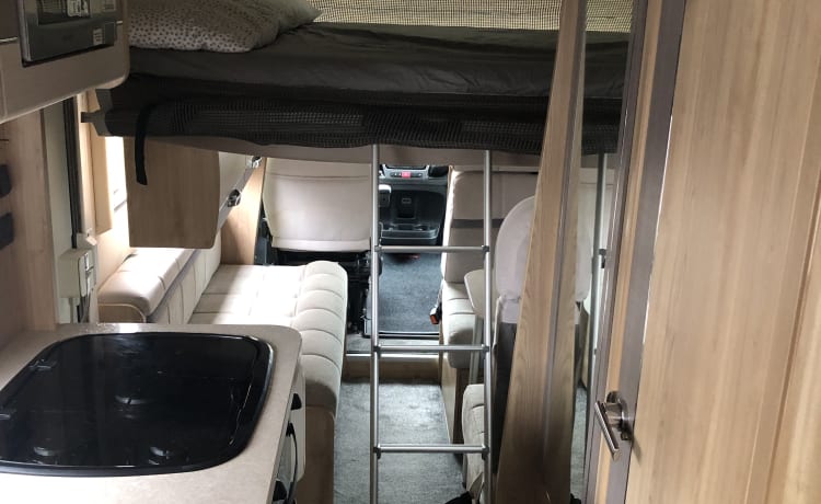 Precious!  – 6 berth Peugeot semi-integrated from 2017