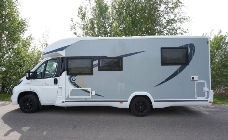 4p Chausson semi-integrated uit 2016