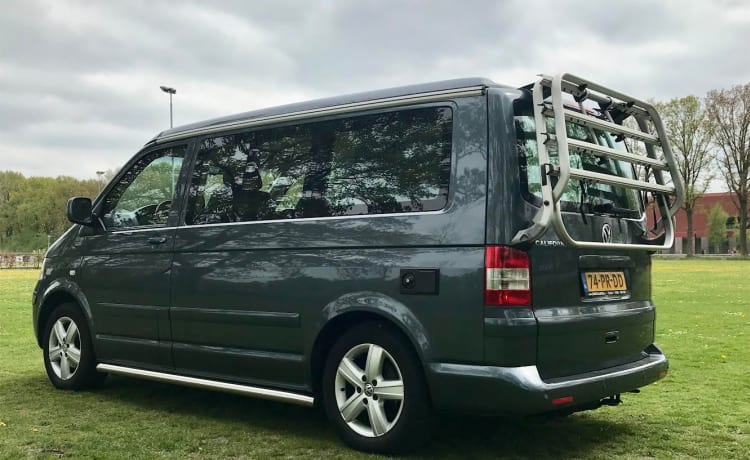 Victoria  – Volkswagen T5 California 4/5 personnes