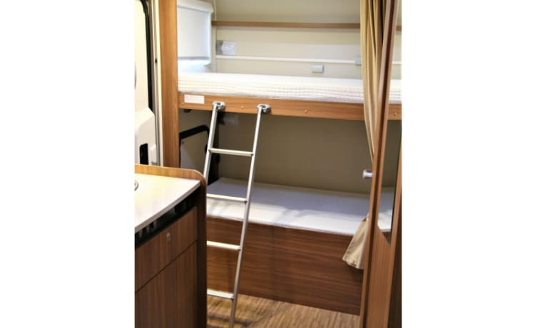 Hymer Carado A461 – Camper per famiglie quasi nuovo - 6 persone