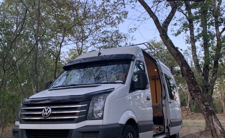 Marc Amper  – VW crafter met 2 bedden. Mooie conversie perfect voor een stel