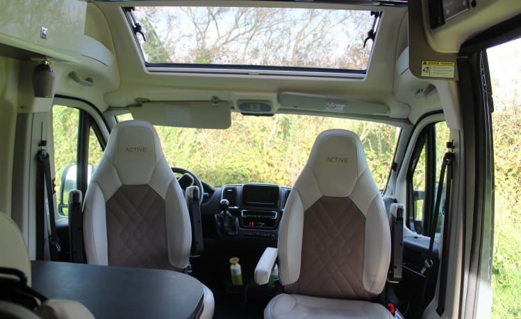 BleuJardin – Mobilvan Fiat Bürstner Eliseo C602 4 personen