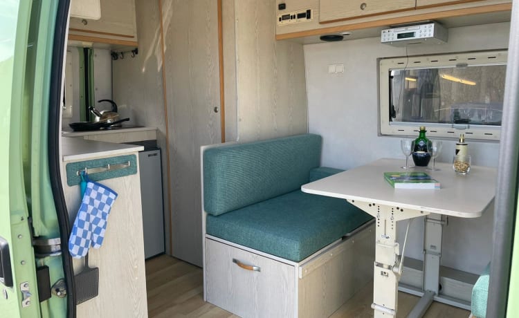 Tipo J Bellissimo camper familiare con tutte le guarnizioni