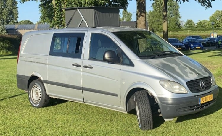 Camper Mercedes-Benz 2p del 2006