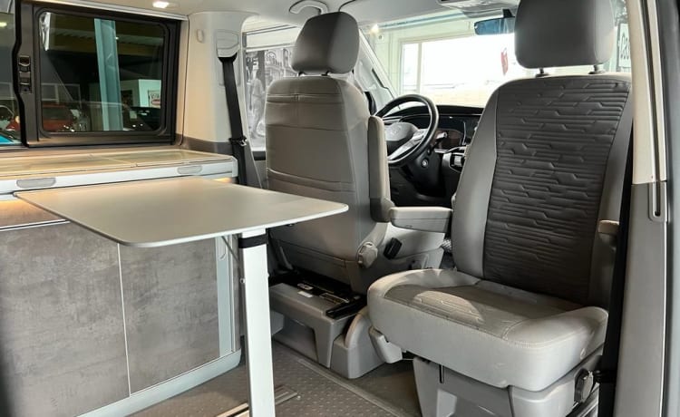 OCEAN – Volkswagen CALIFORNIA campervan uit 2022