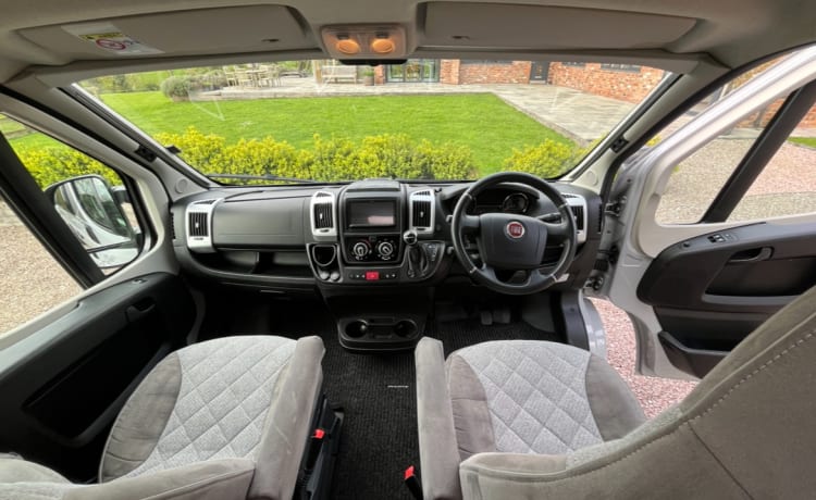 Kylie – 4 berth Fiat campervan (2021) 