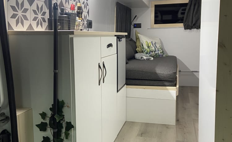 Abbi  – Sicilië Home Luxury Van (citroen trui)