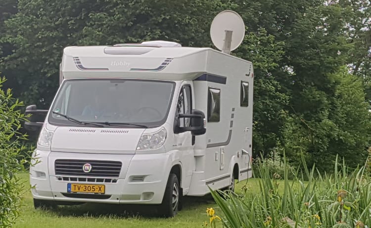 3p kompletter teilintegrierter Camper