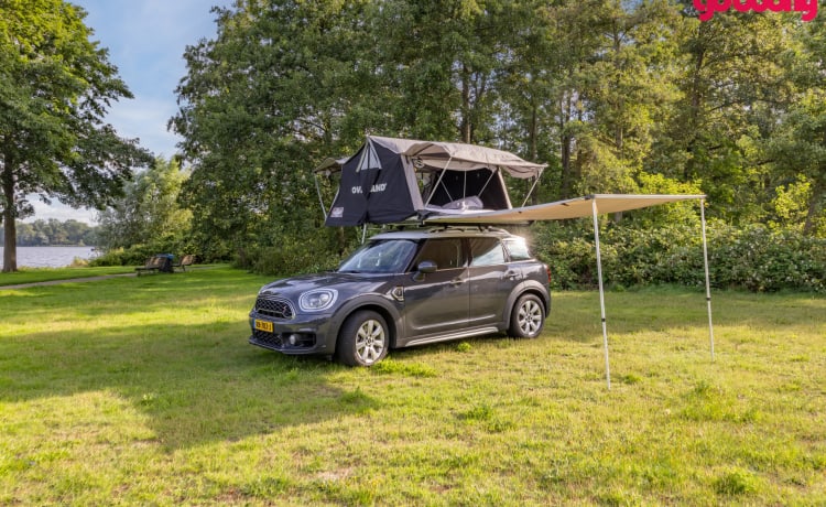 Camperman – Op avontuur met de Camperman: Mini Countryman met luxe daktent