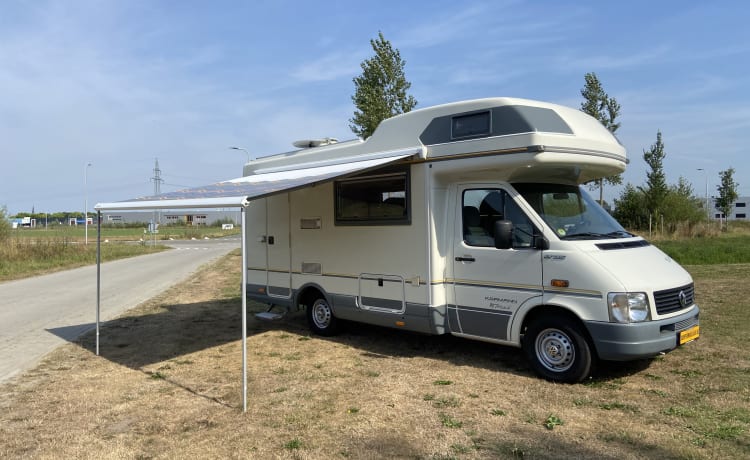 4 person Volkswagen Karmann Missouri alcove from 2005