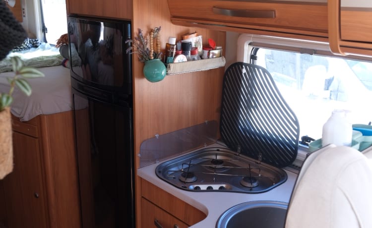 Spacious, luxurious and very extensive Hymer for 4 people