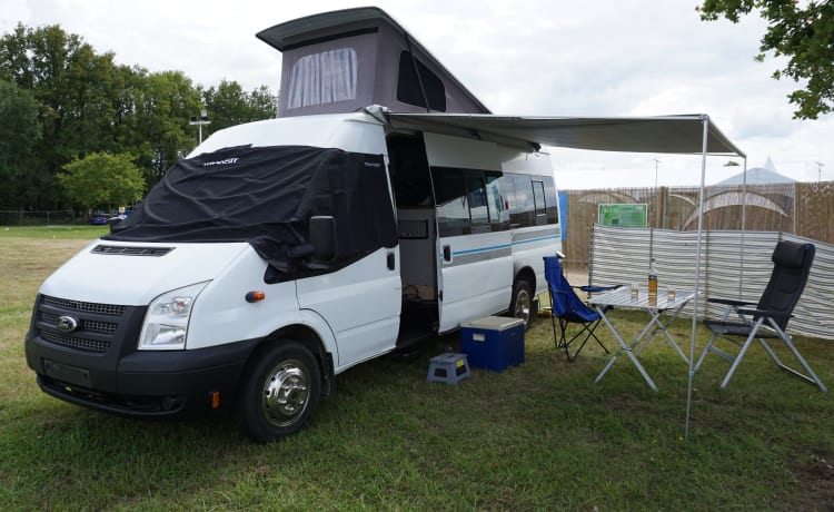 Buddy – Ford Transit Campervan mit 2-3 Schlafplätzen ab 2013