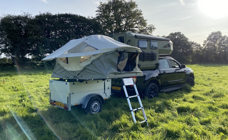 Un tardis très cool d'un camping-car