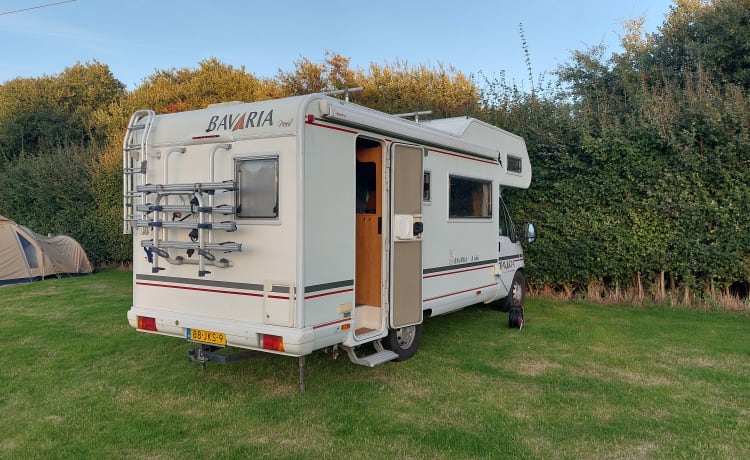 De Camper – Fijne Ruime Fiat Bavaria 7p met XL luik