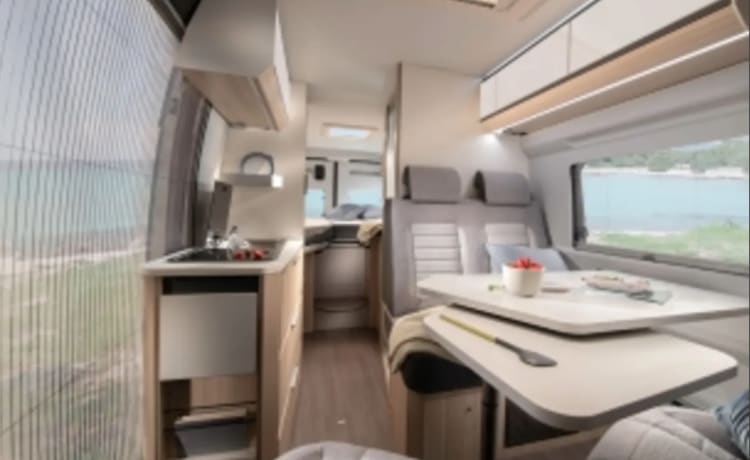 Bologna – Adria Axess Twin BUSCAMPER 640 SL