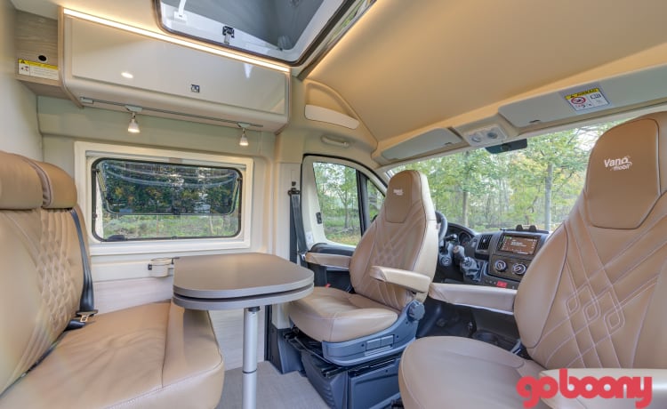 Den Burt – Camper autobus Burstner 4pers nuovo di zecca