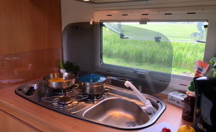 Camper Coby – 6p Bergland Alcove from 2010, especially for tall people!