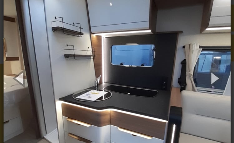 Fami’libre – Zeer comfortabele en nieuwe camper