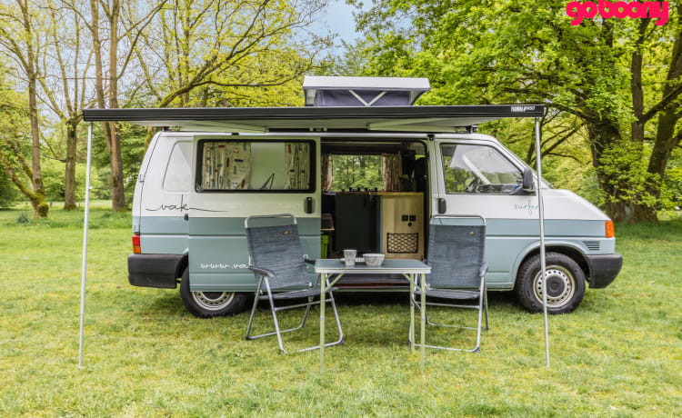 Surfer – 3p Volkswagen campervan uit 1998