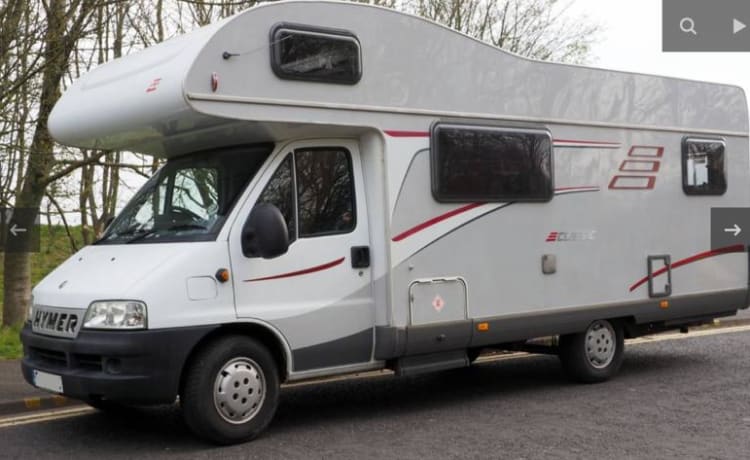 6 berth Hymer alcove from 2006